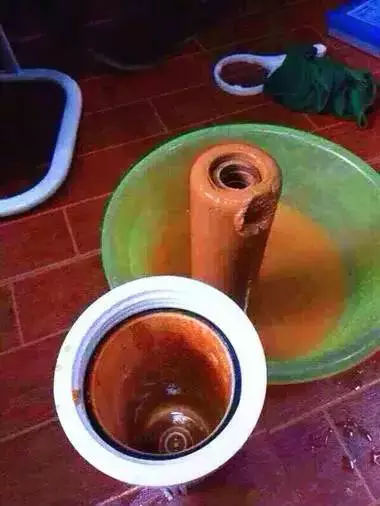 看看您家用的水管，是不銹鋼水管太貴，還是家人的健康不值得投資？